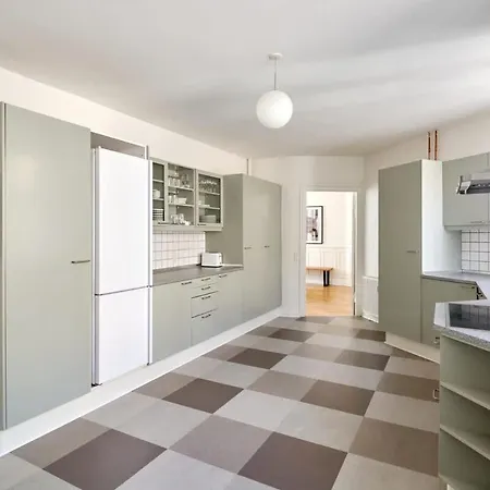 Huge Modern & 2br Loft