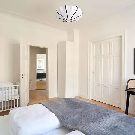 Huge Modern & 2br Loft Apartment