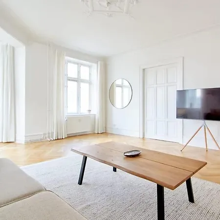 아파트 Huge Modern & 2br Loft 코펜하겐